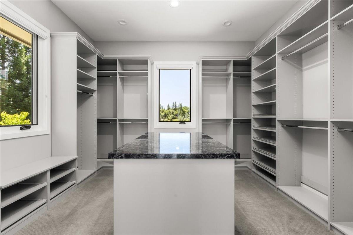 2073 Long View Drive