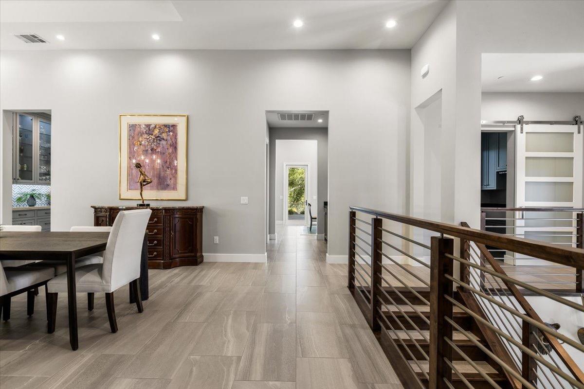 2073 Long View Drive