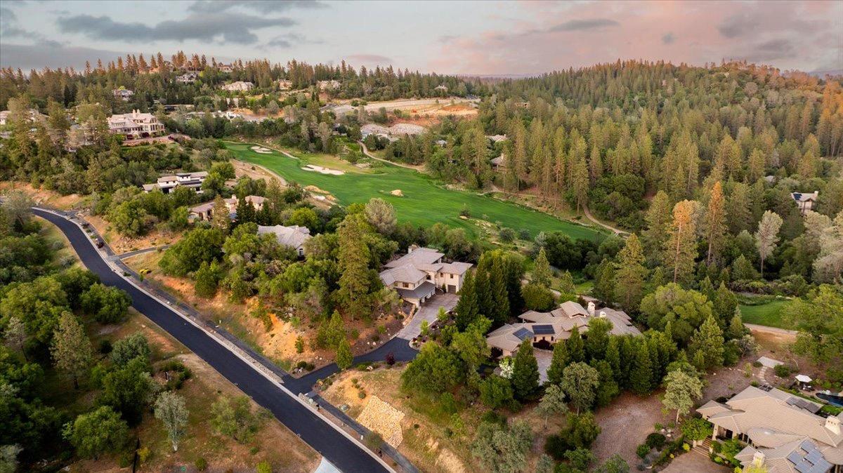 2073 Long View Drive