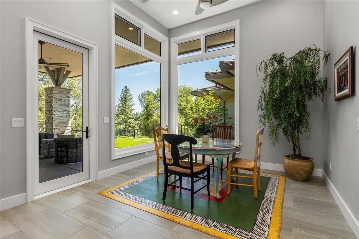 2073 Long View Drive