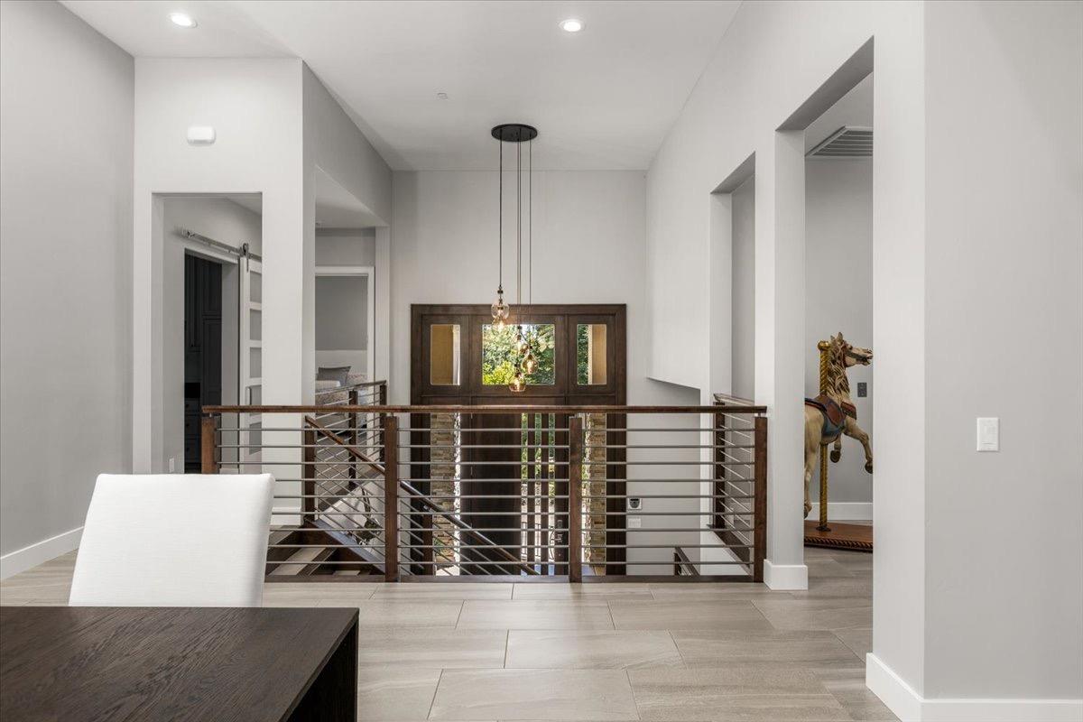 2073 Long View Drive