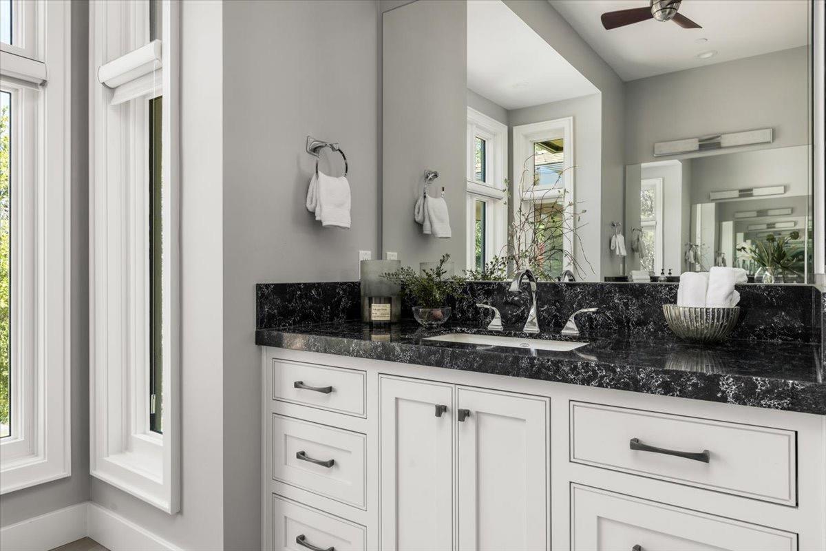 2073 Long View Drive