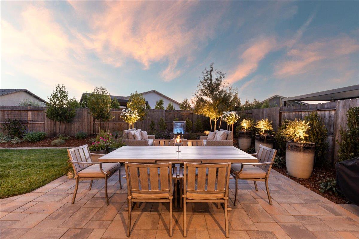 1112 Trout Creek Lane