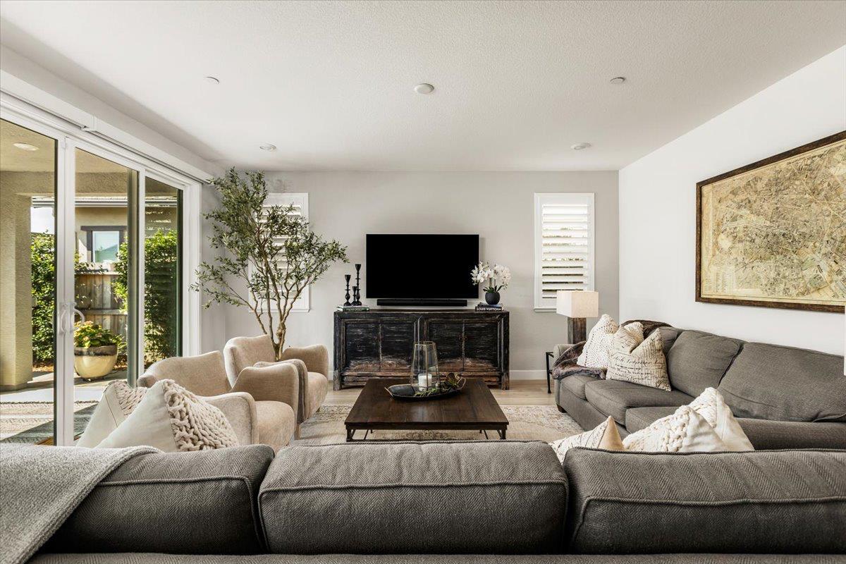 1112 Trout Creek Lane