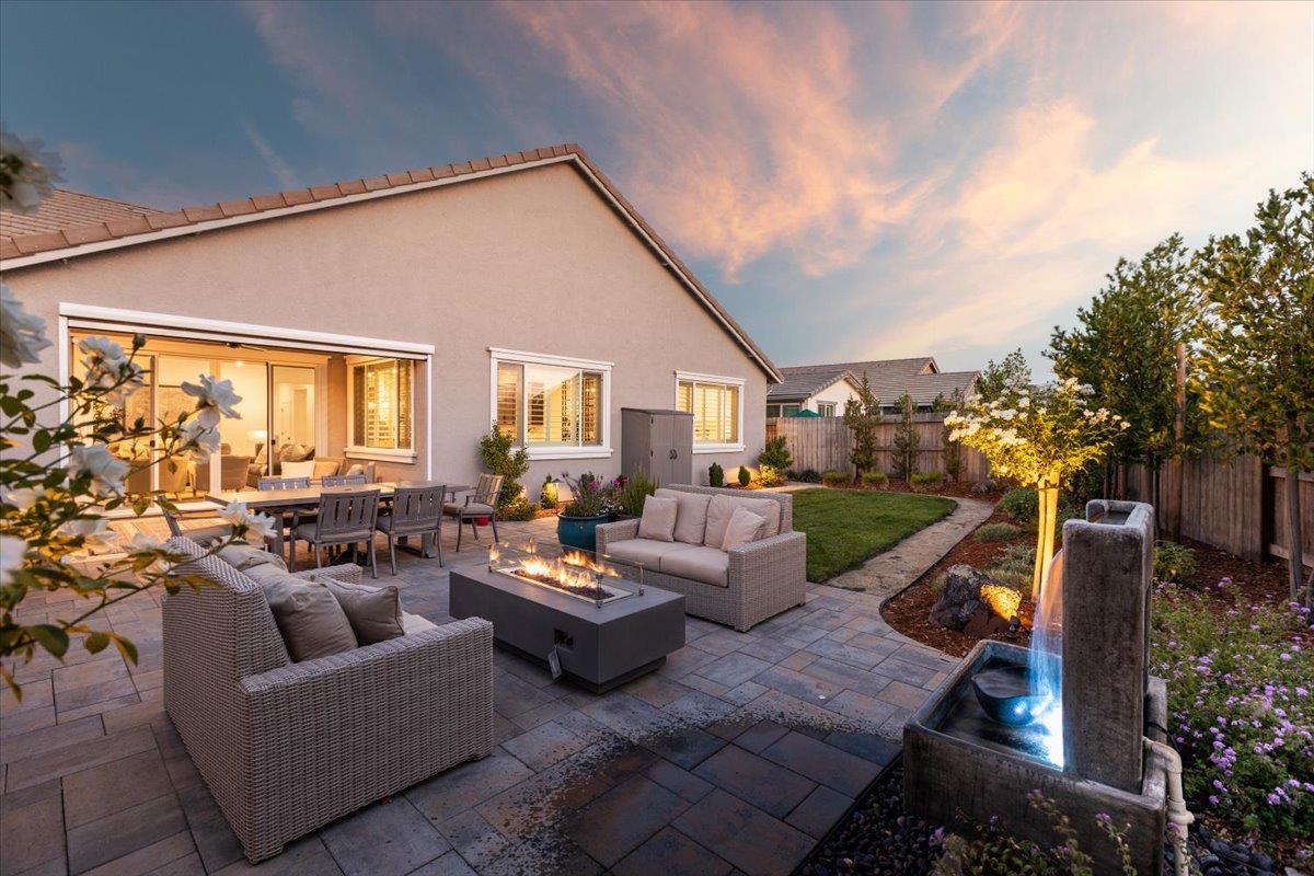 1112 Trout Creek Lane