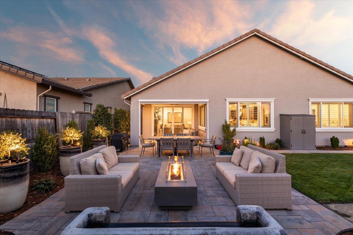 1112 Trout Creek Lane