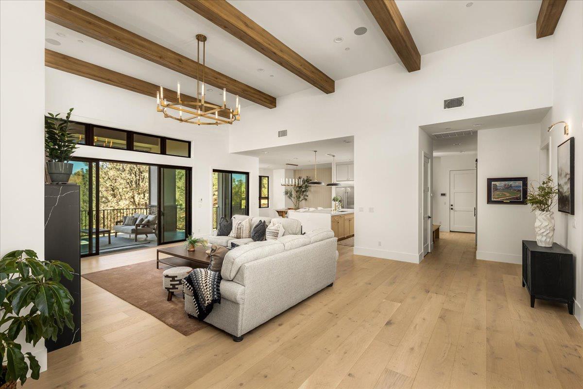1000 Red Tail Court