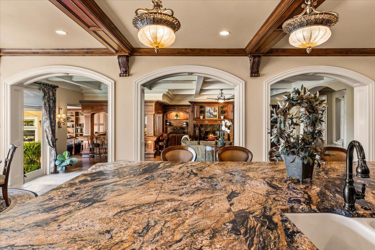 8920 Vista De Lago Court