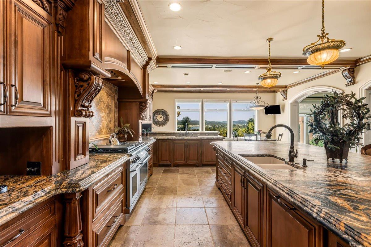 8920 Vista De Lago Court