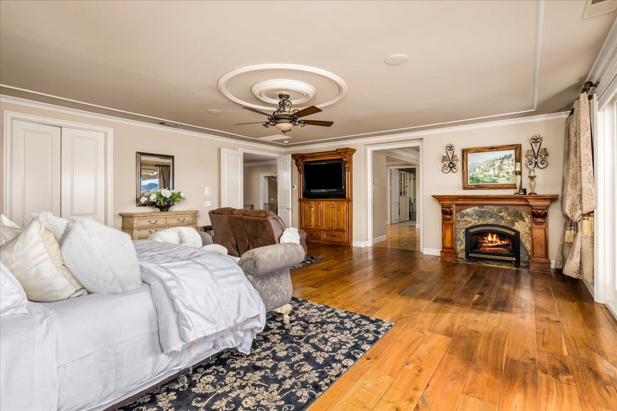 8920 Vista De Lago Court