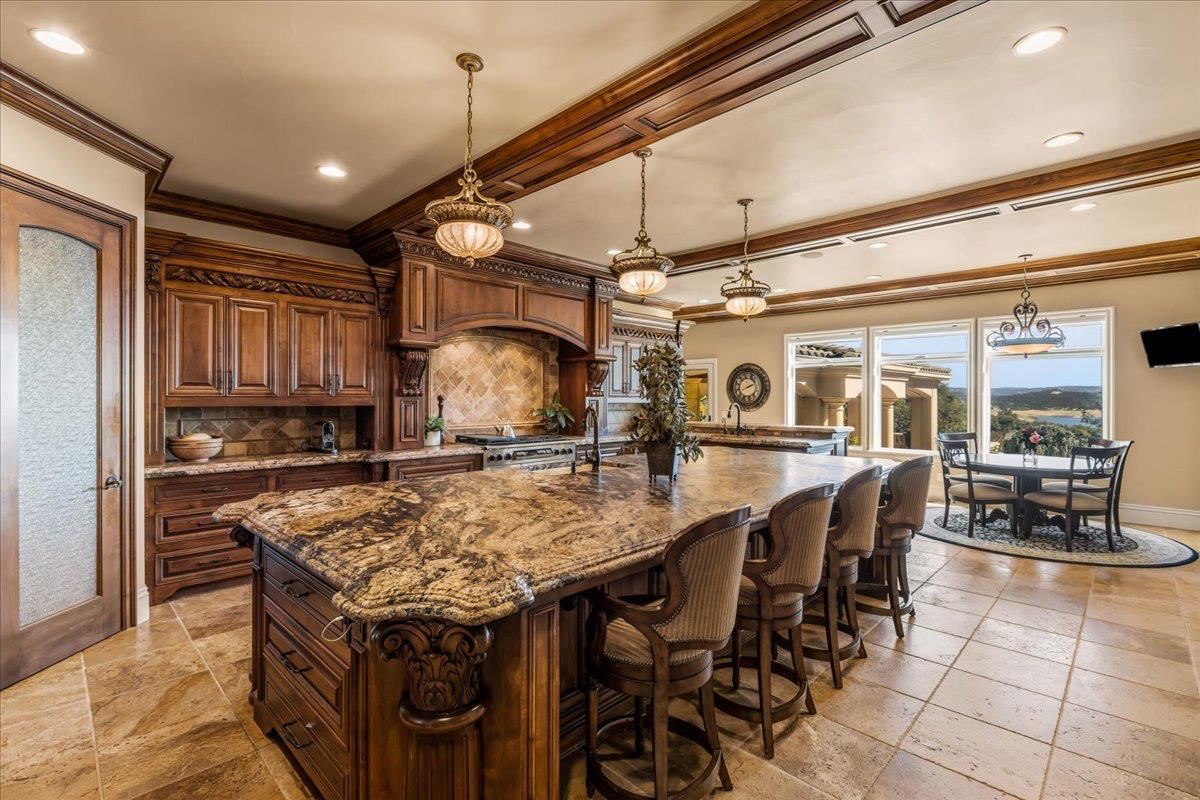 8920 Vista De Lago Court