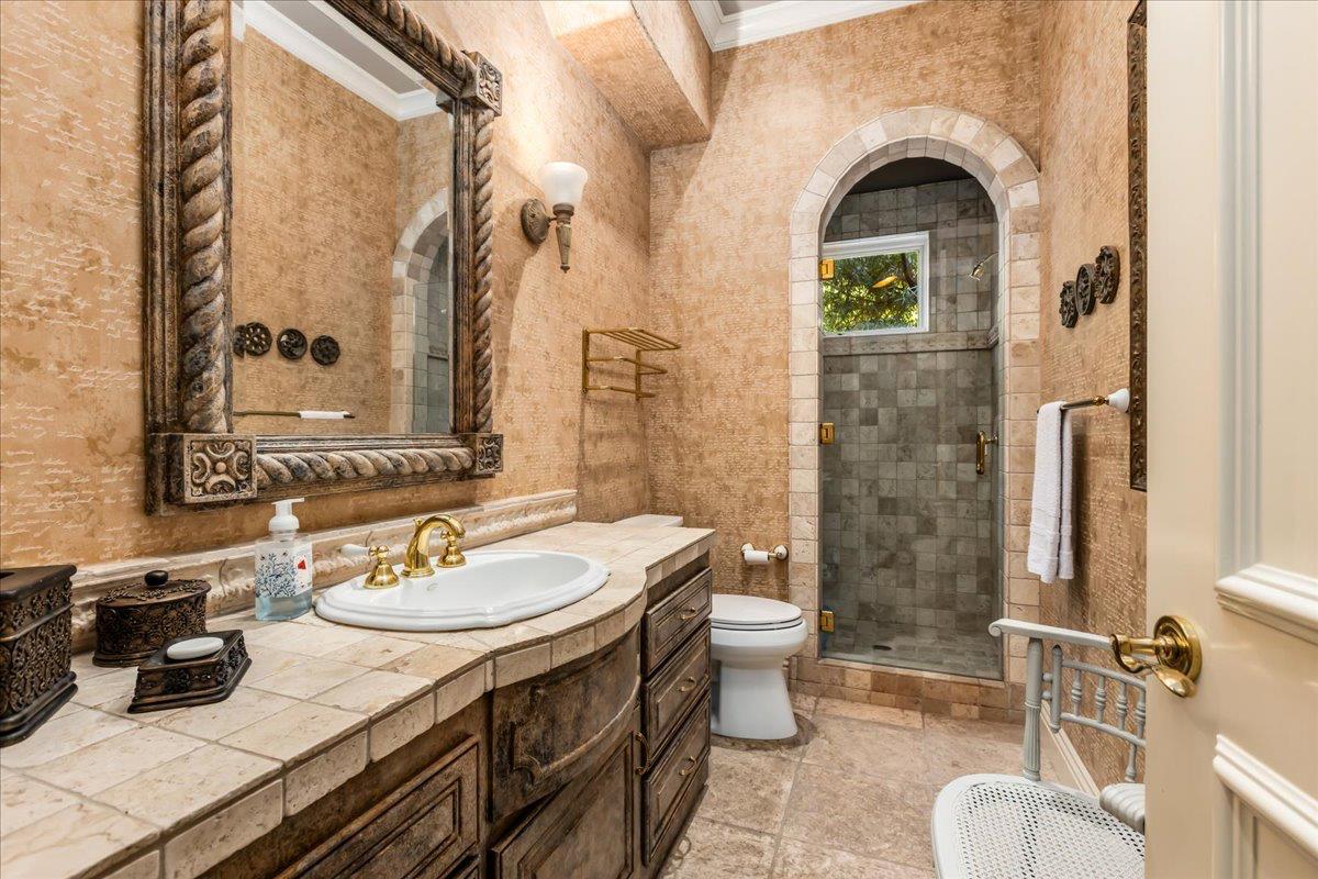 8920 Vista De Lago Court