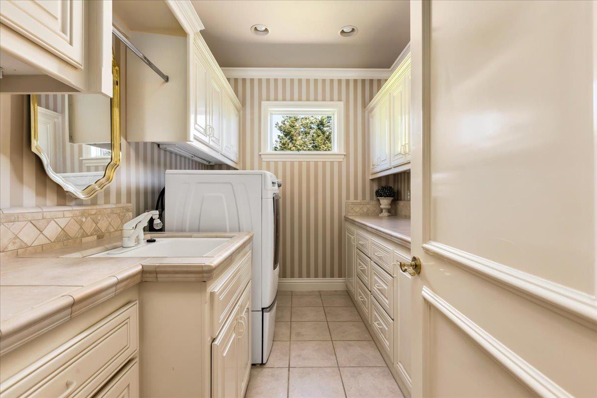 8920 Vista De Lago Court