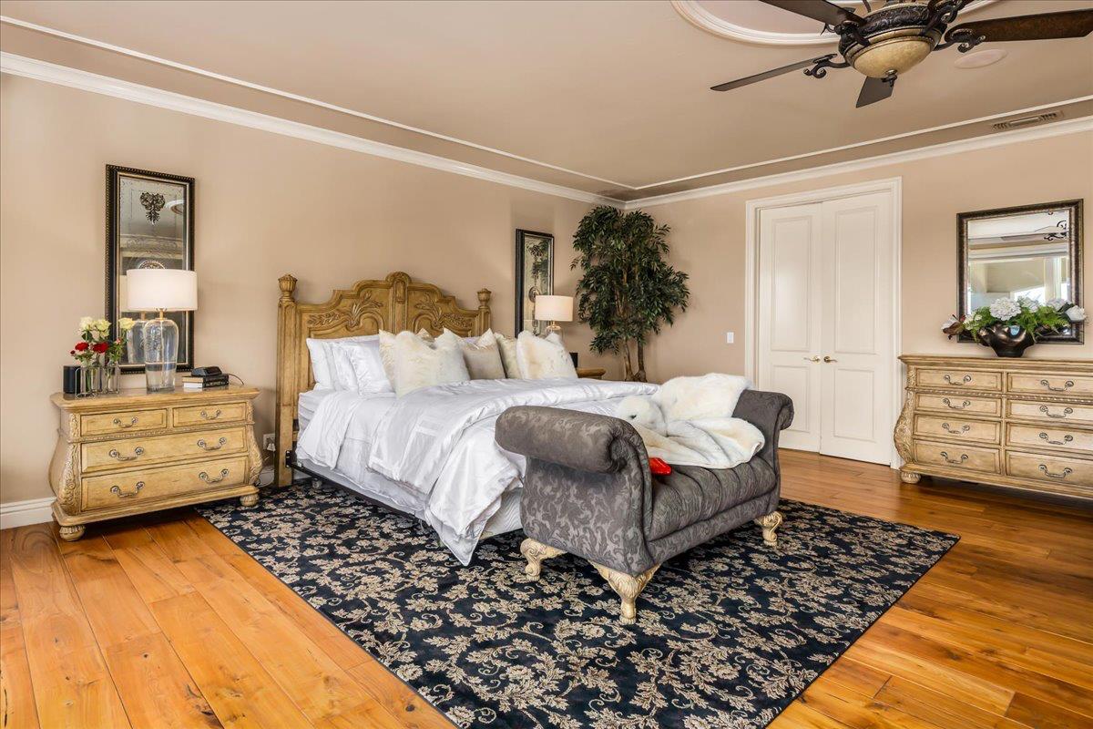 8920 Vista De Lago Court