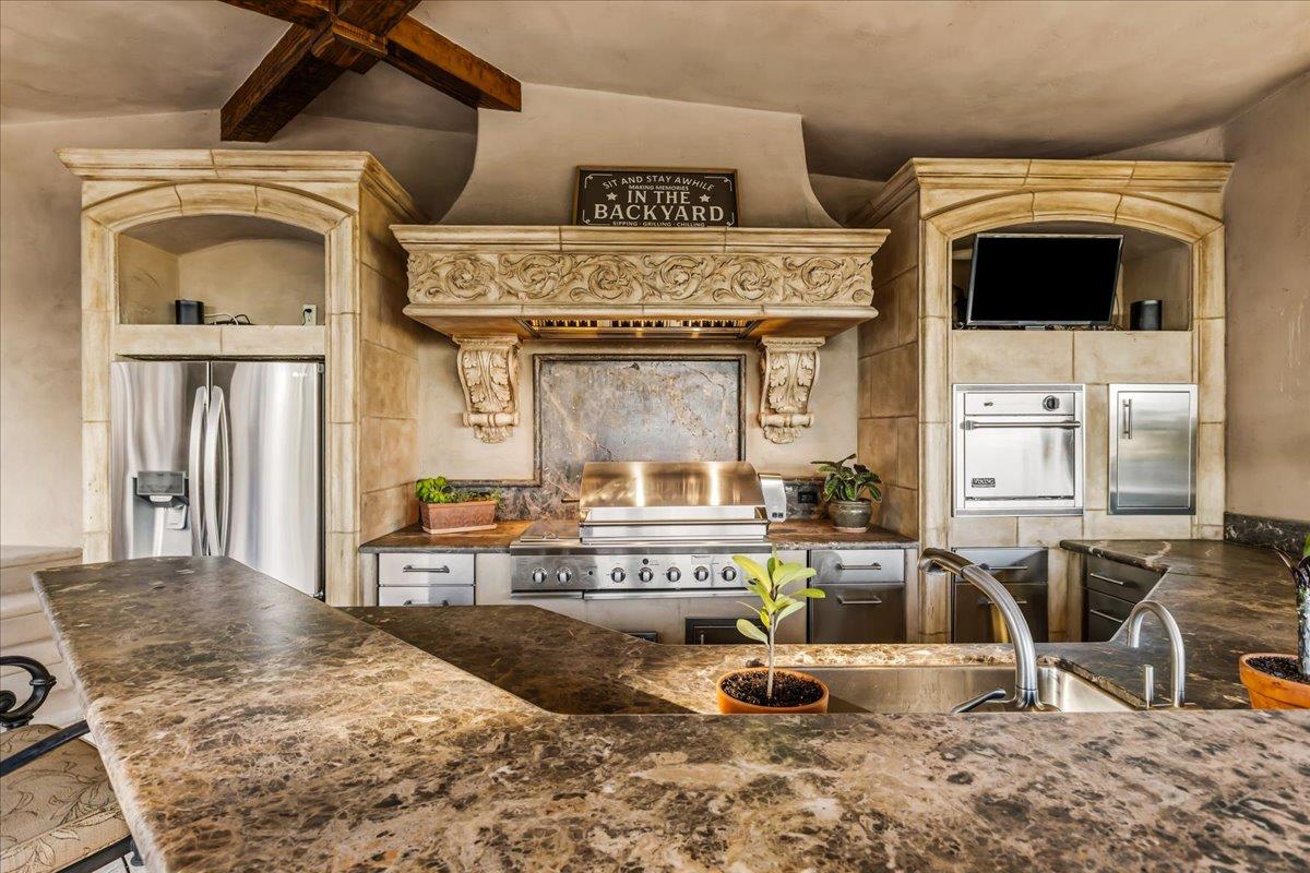 8920 Vista De Lago Court