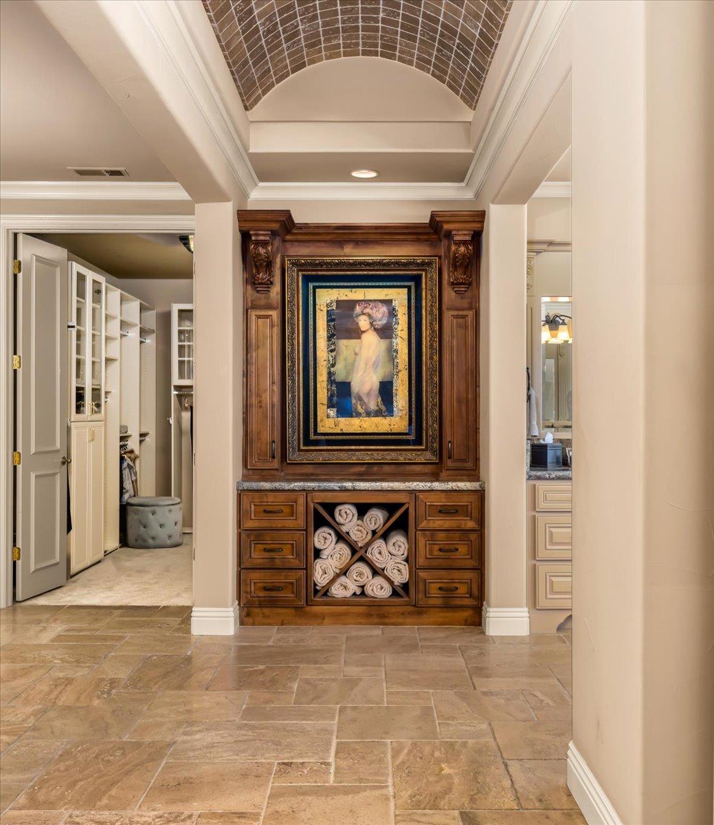 8920 Vista De Lago Court