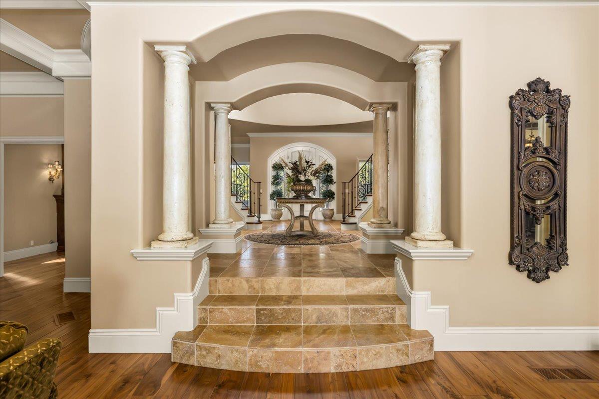 8920 Vista De Lago Court