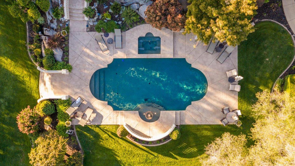 8920 Vista De Lago Court