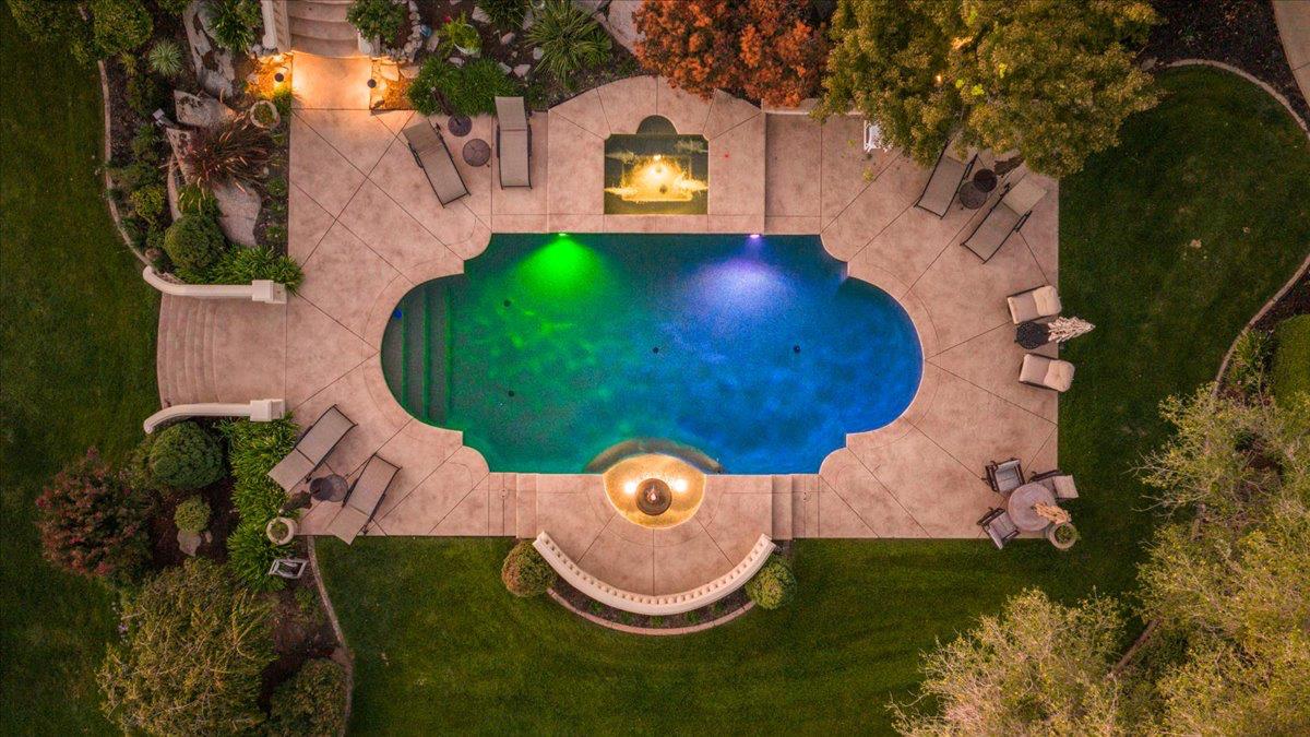 8920 Vista De Lago Court