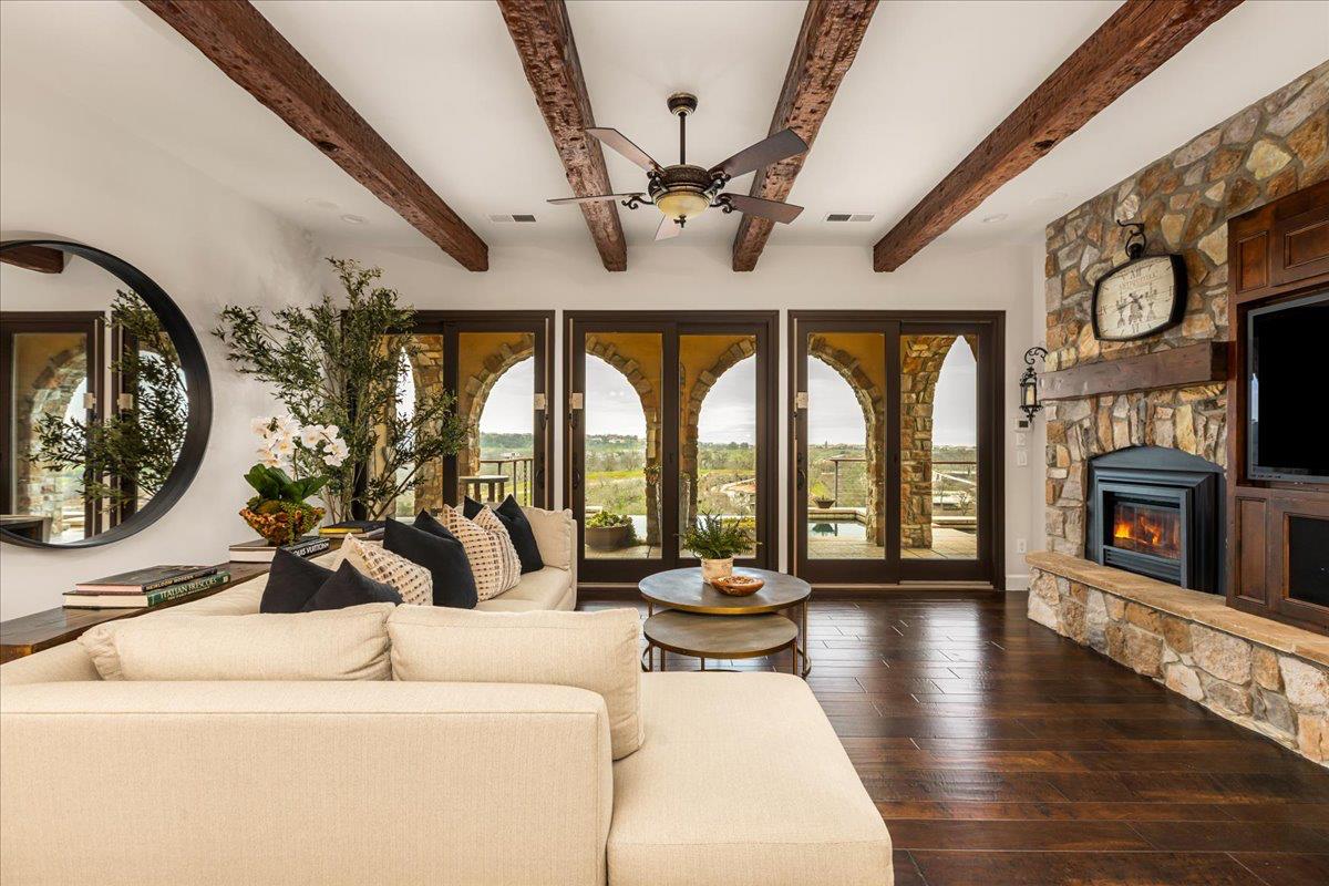 3441 Monteverde Drive