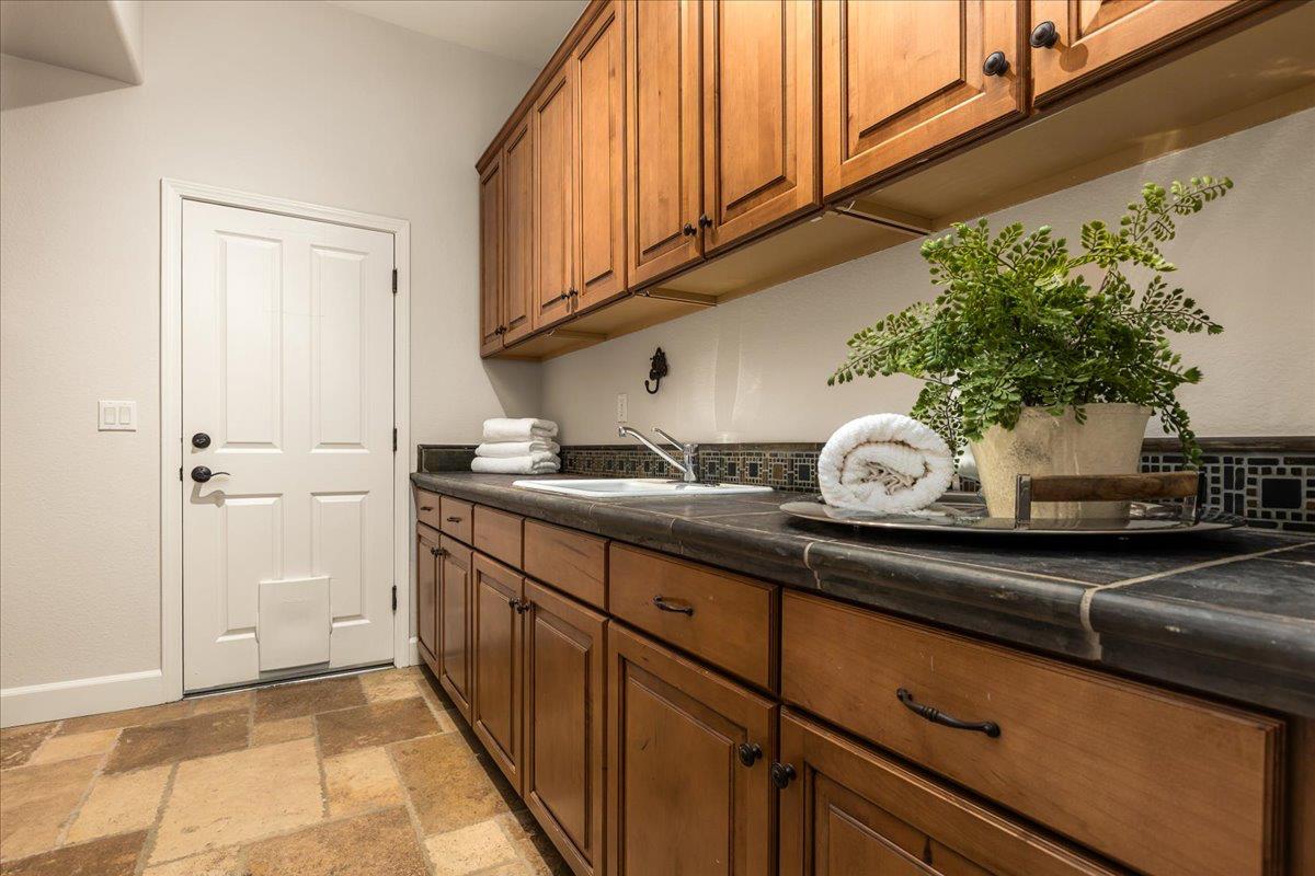 3441 Monteverde Drive