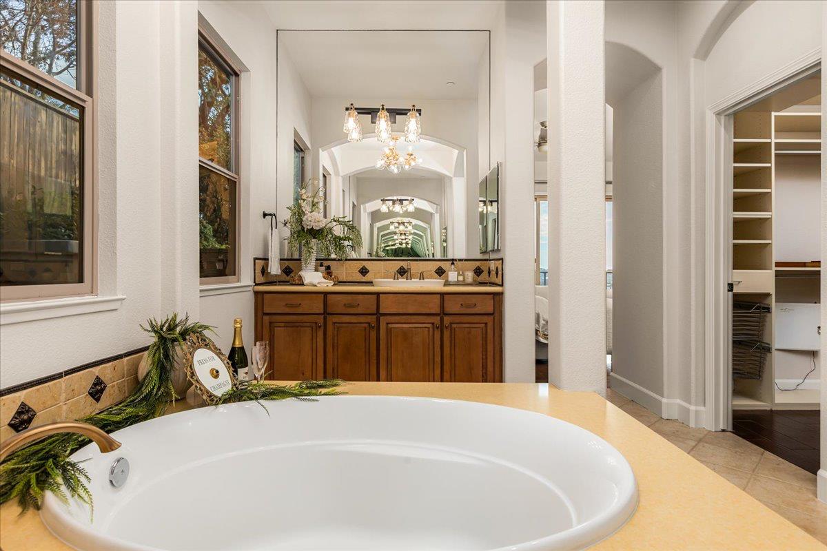 3441 Monteverde Drive