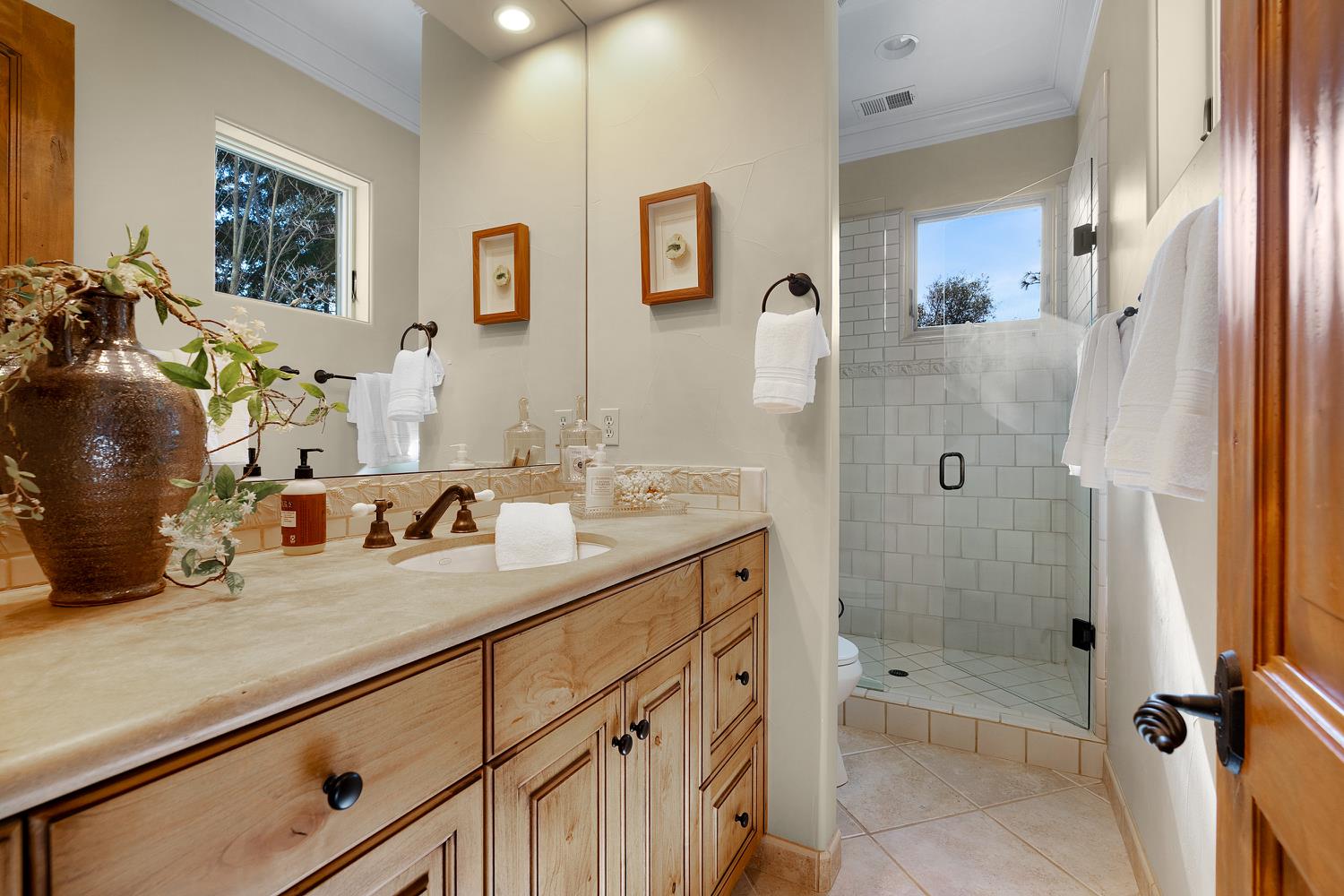 1461 Lodge View Drive