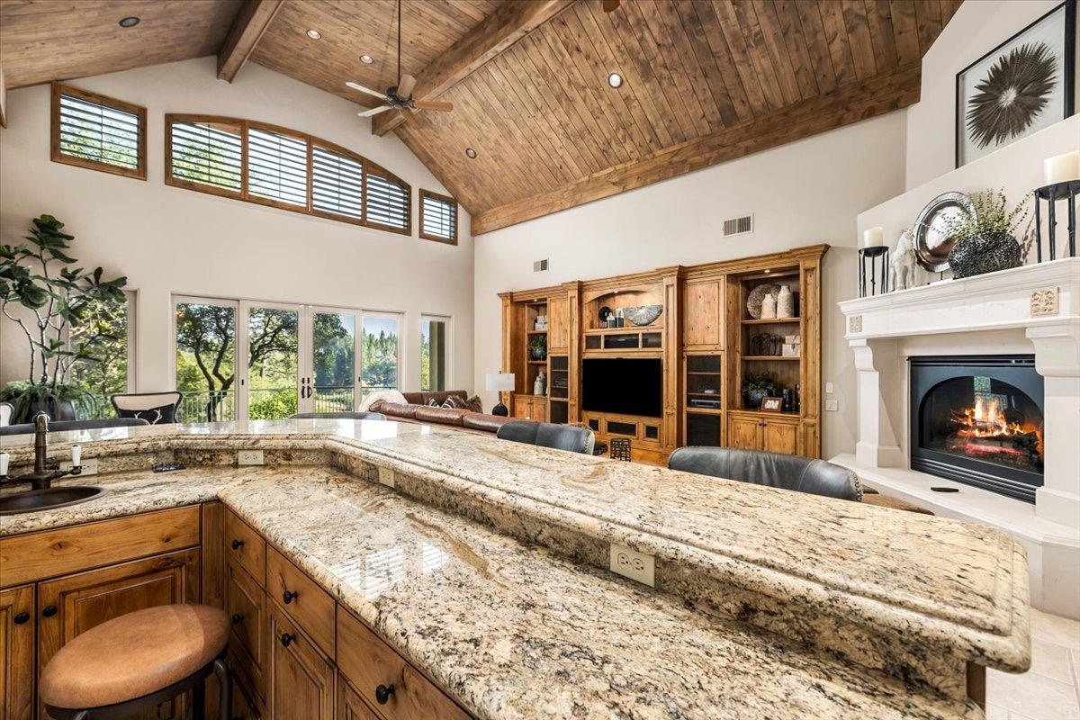 1461 Lodge View Drive