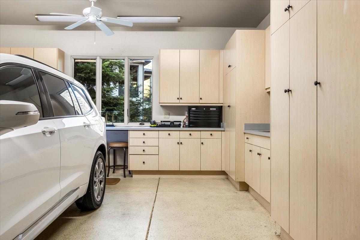 1461 Lodge View Drive