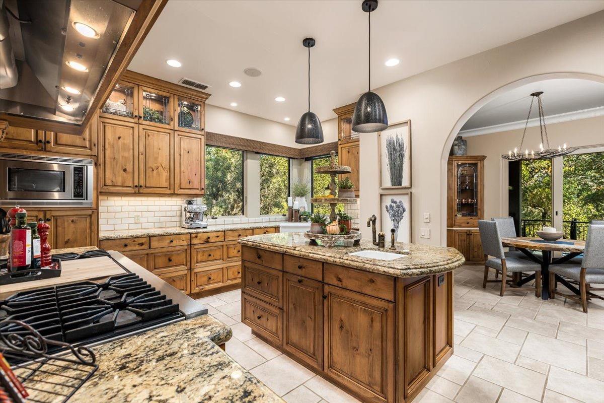 1461 Lodge View Drive