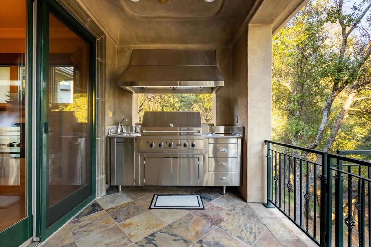 1461 Lodge View Drive