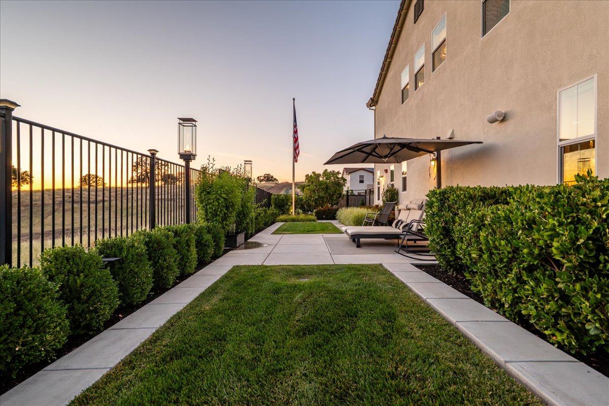 3285 Sofia Drive