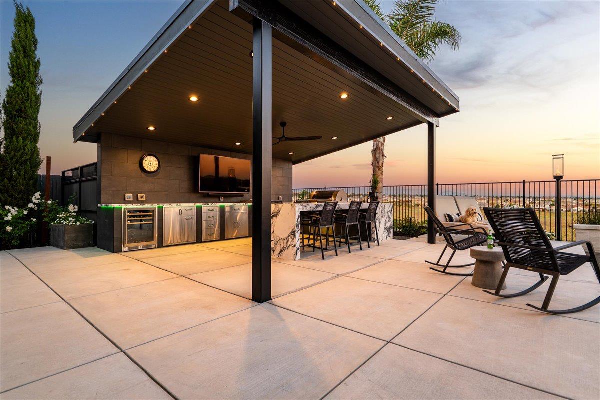 3285 Sofia Drive