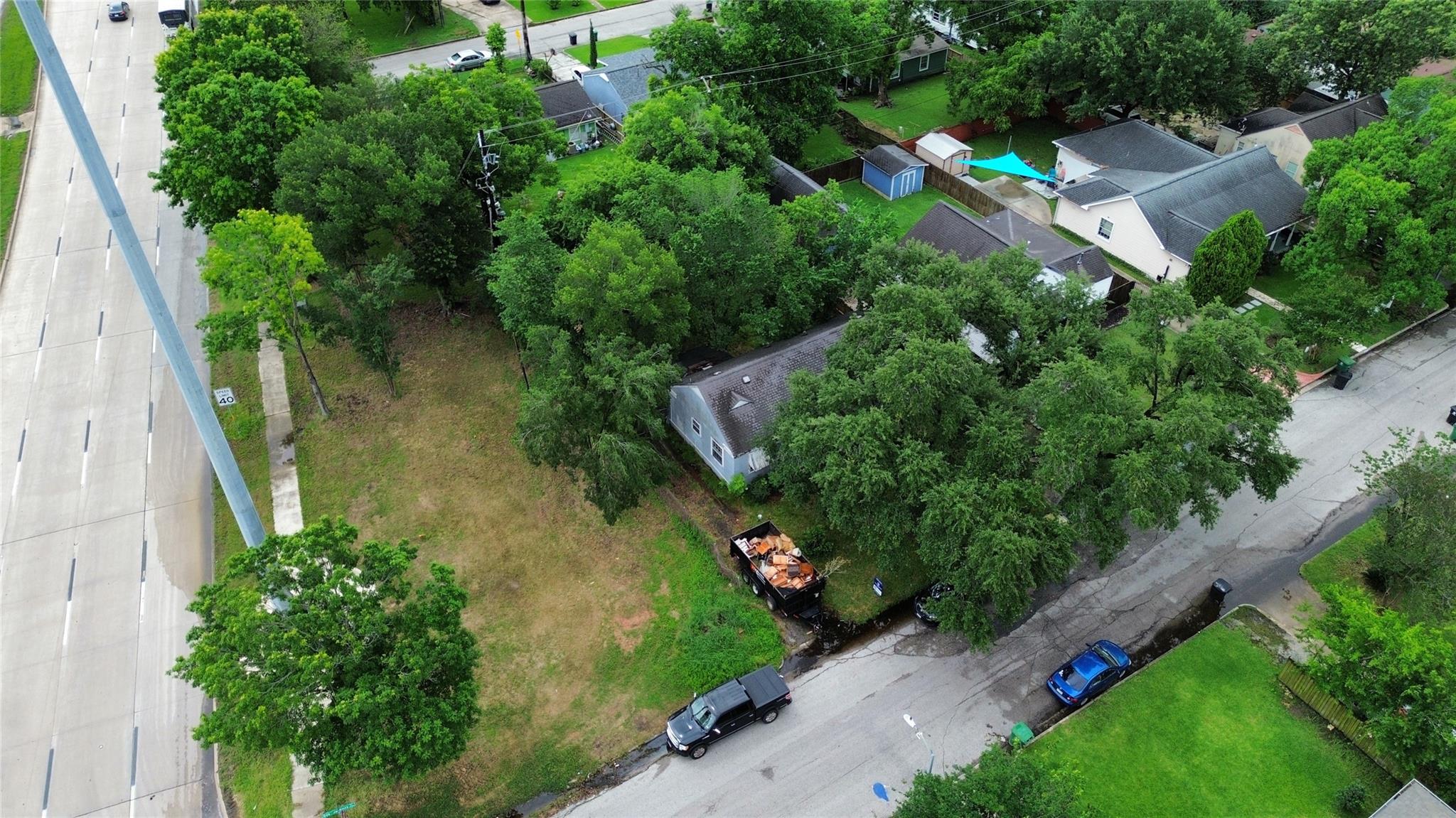 2015 Des Jardines Street