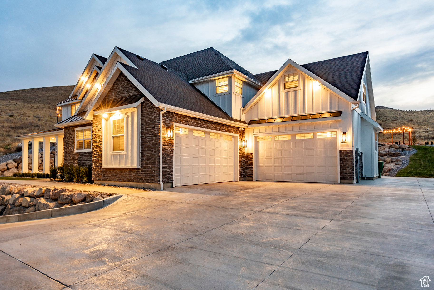 15108 S CEDAR MEADOW CIR