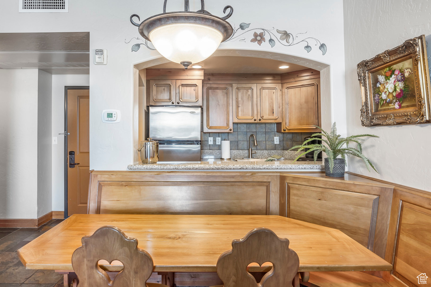 840 W BIGLER LN #301