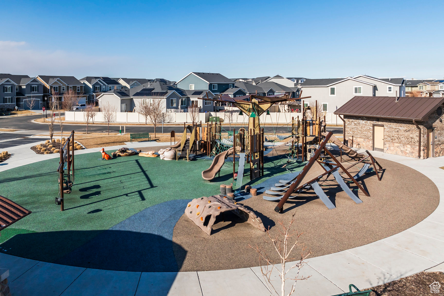 5383 W ROYAL ARCHES PL