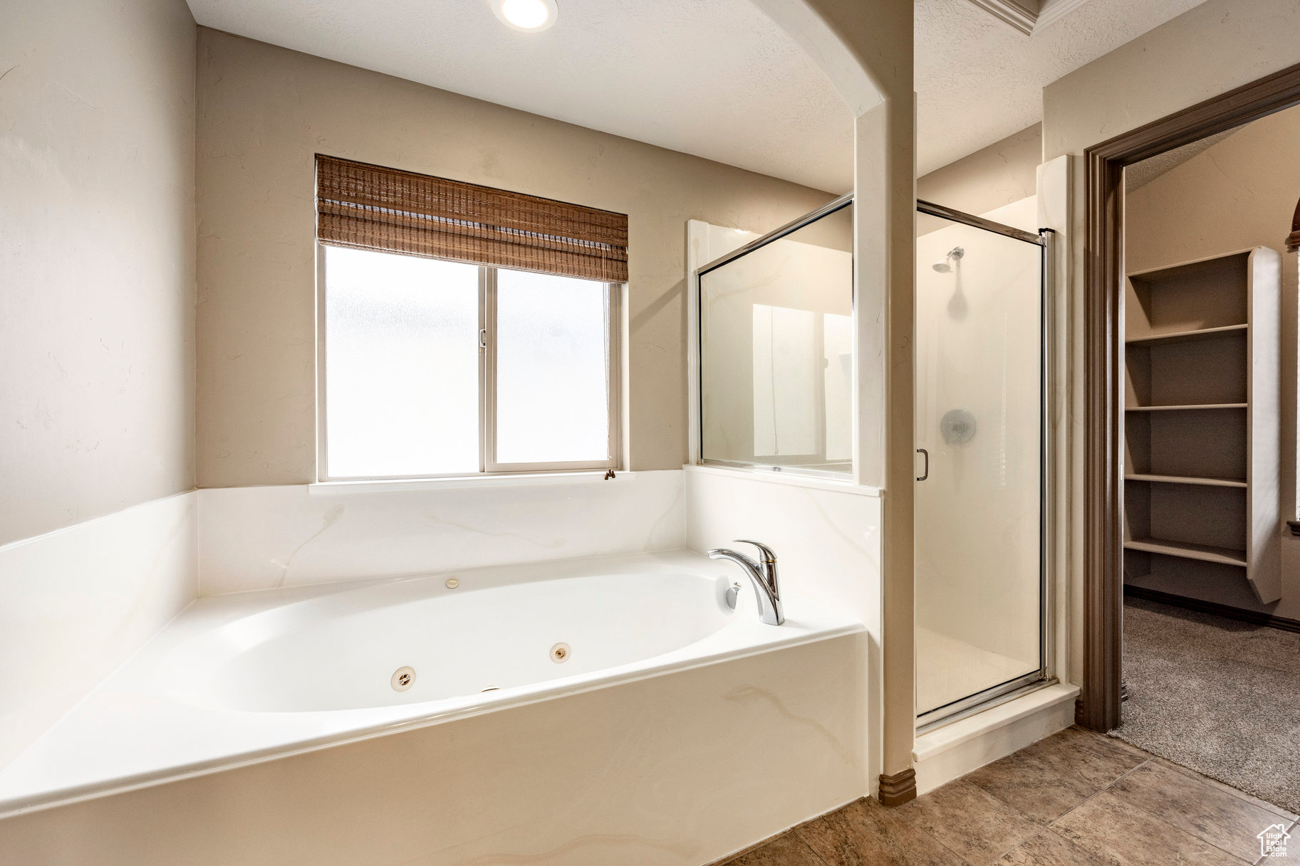 5854 W ROUND ROCK DR