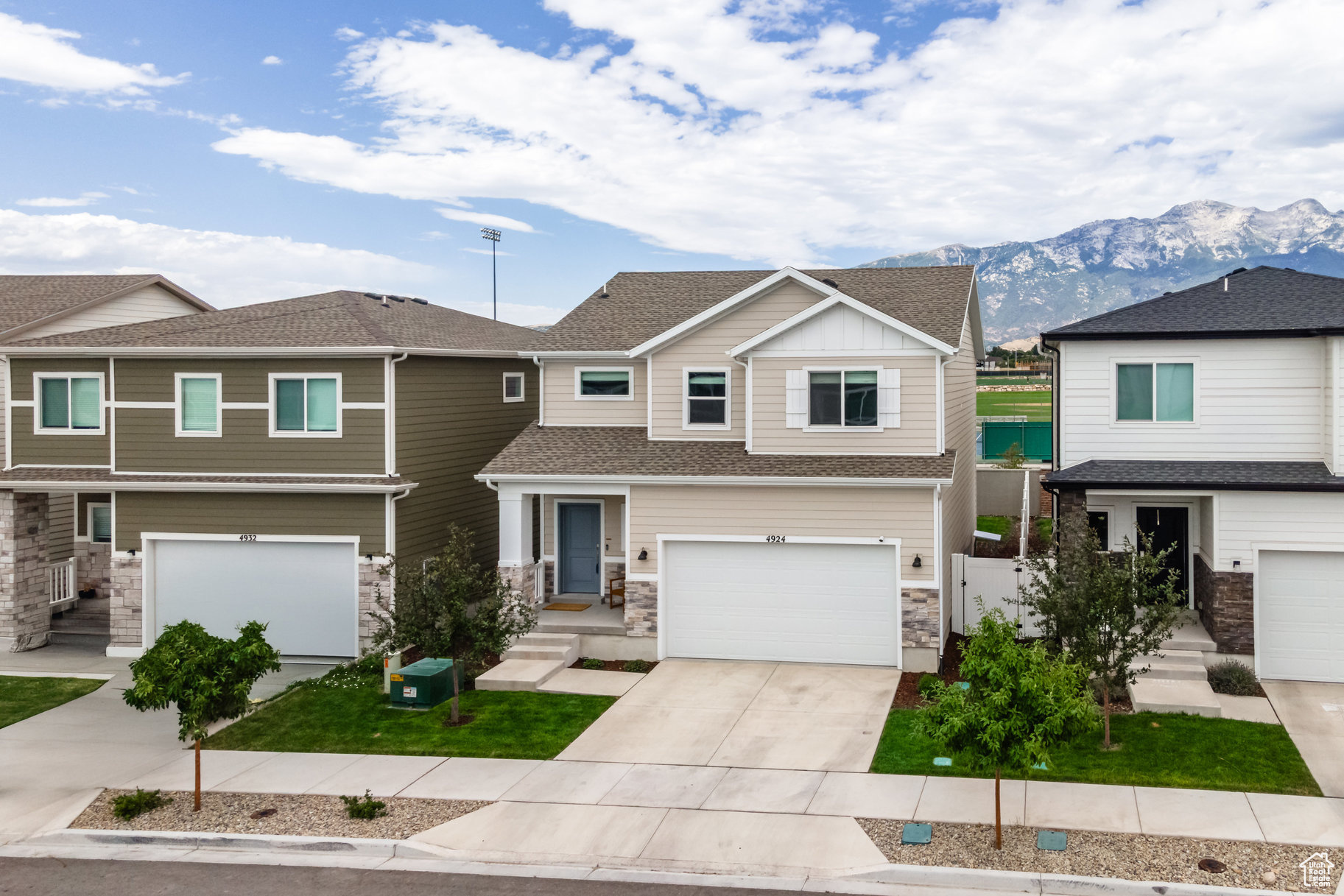 4924 W WILLOWSTONE DR