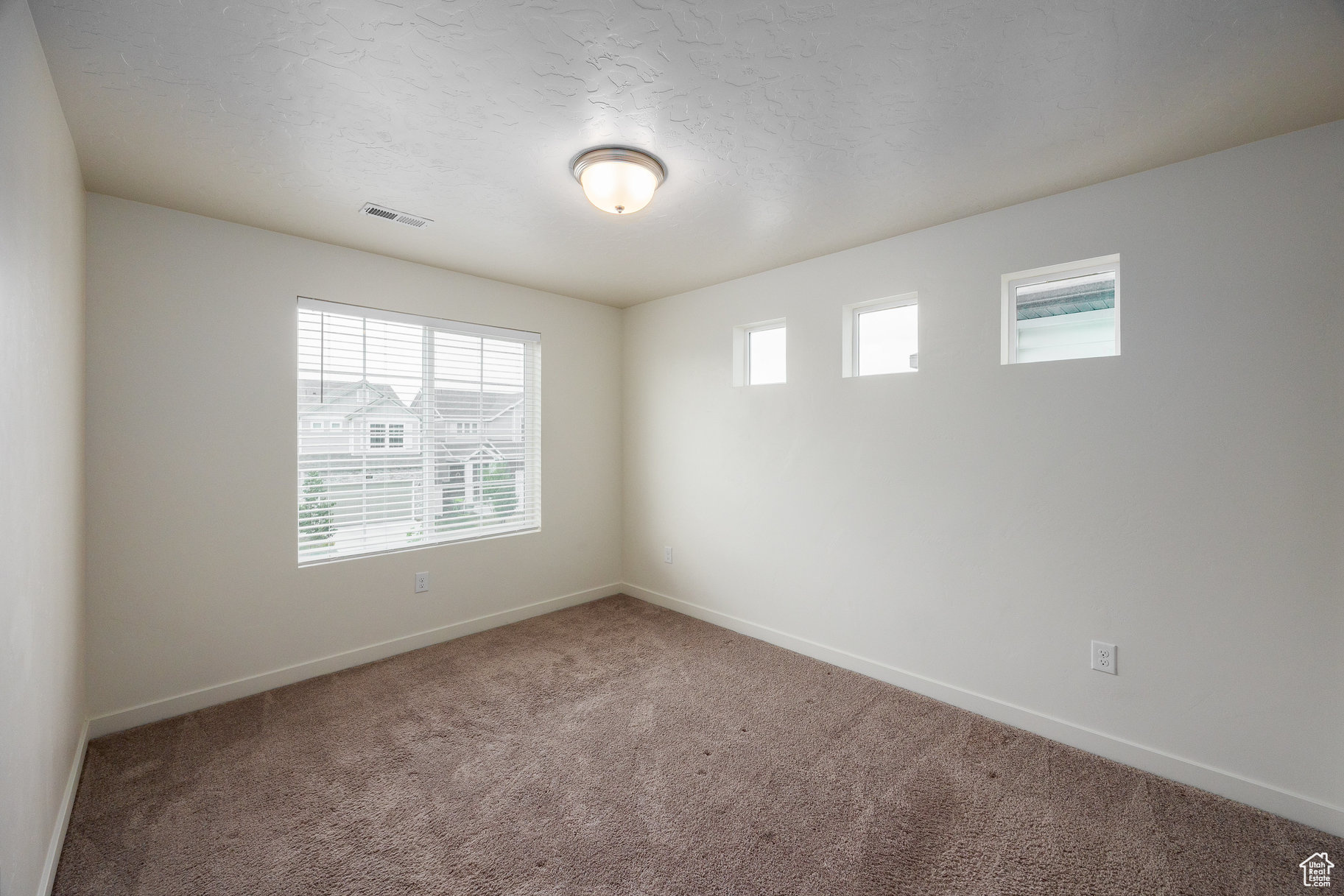 4108 W HOLBROOK WAY