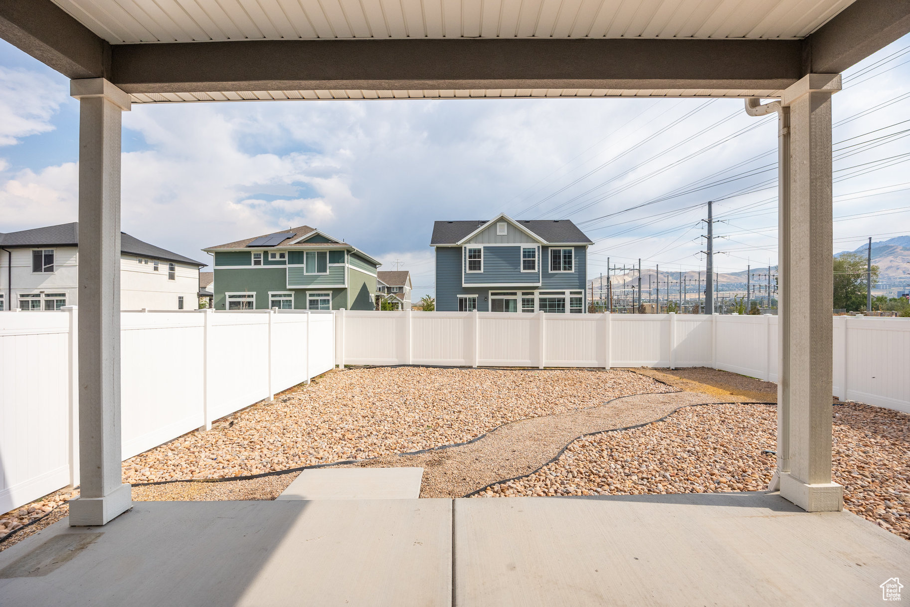 4108 W HOLBROOK WAY
