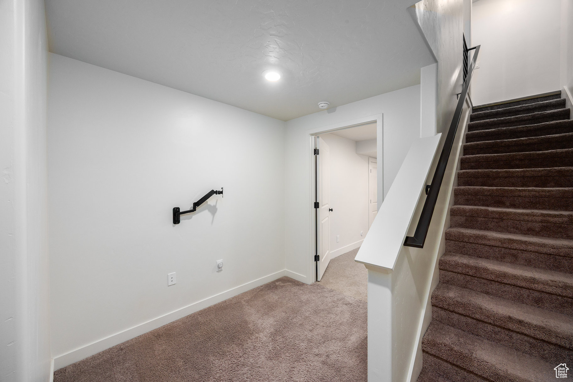 4108 W HOLBROOK WAY