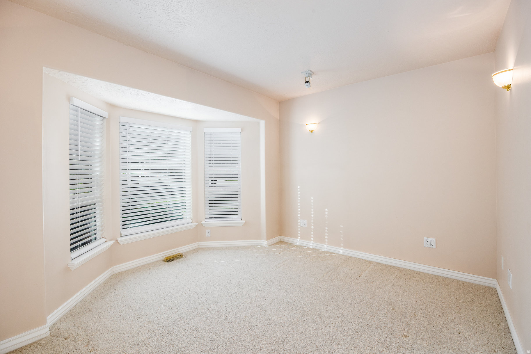 13849 S WASATCH VISTA DR