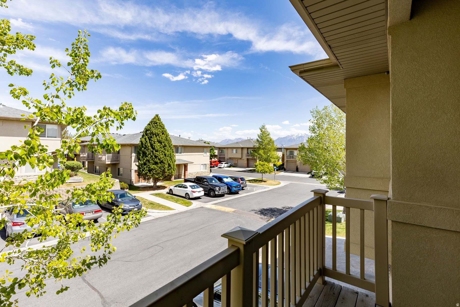 4859 W TIMBER RUN DR