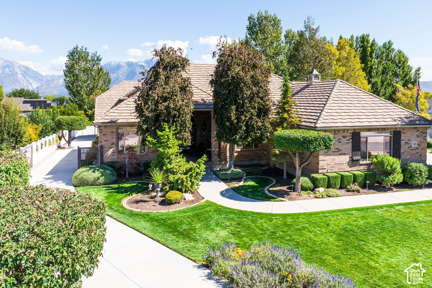 11469 TARA WOODS LN