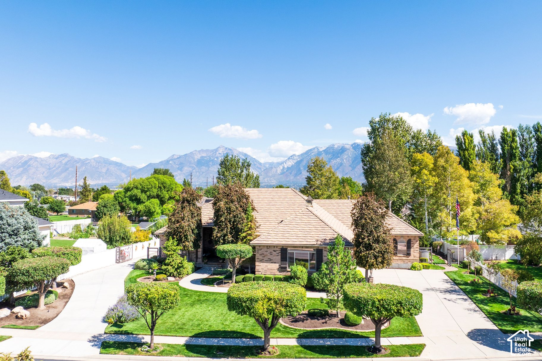 11469 TARA WOODS LN