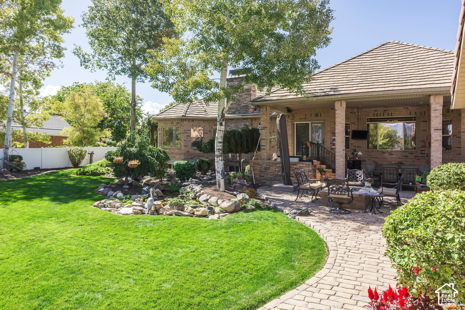 11469 TARA WOODS LN