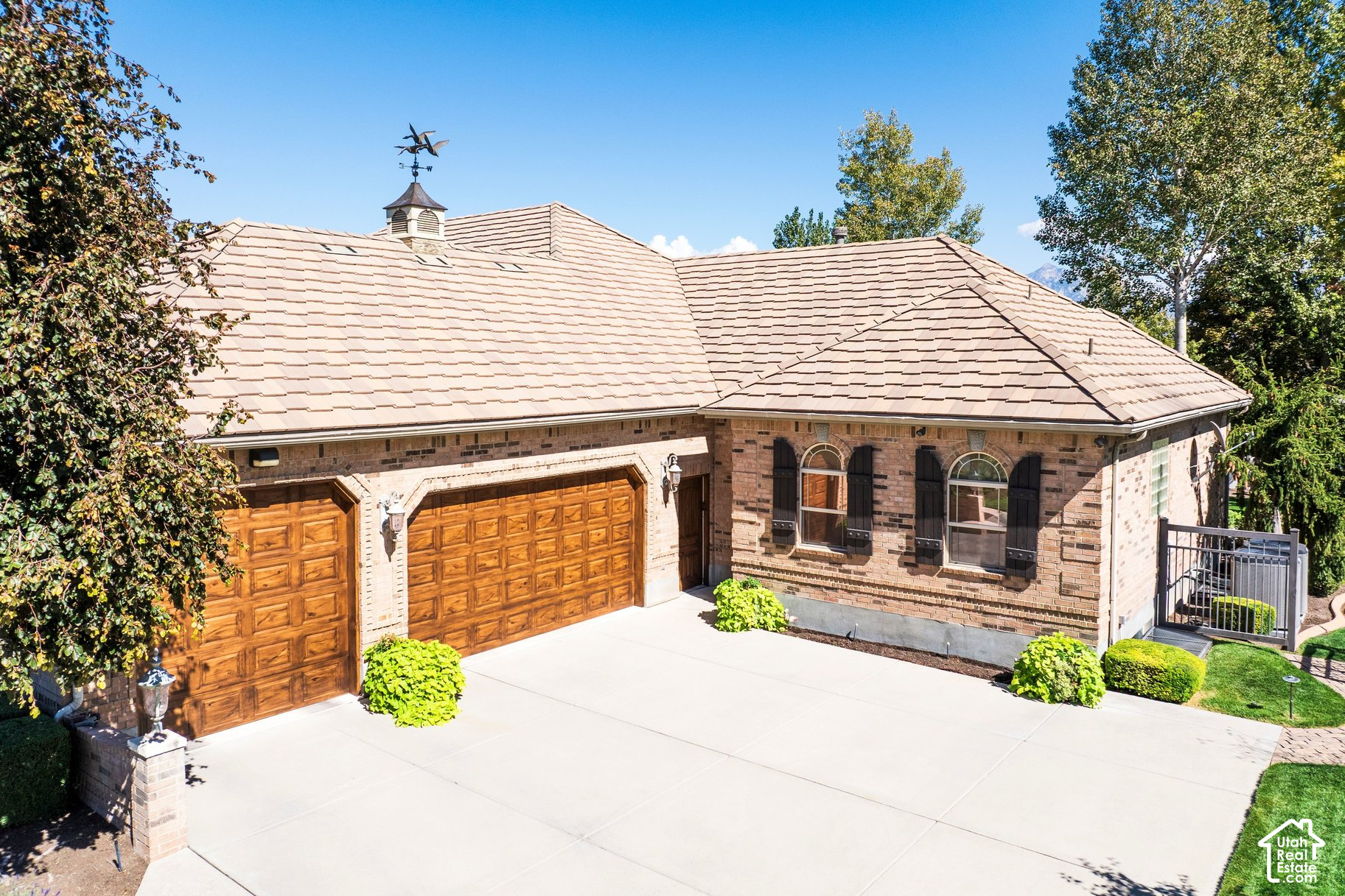 11469 TARA WOODS LN