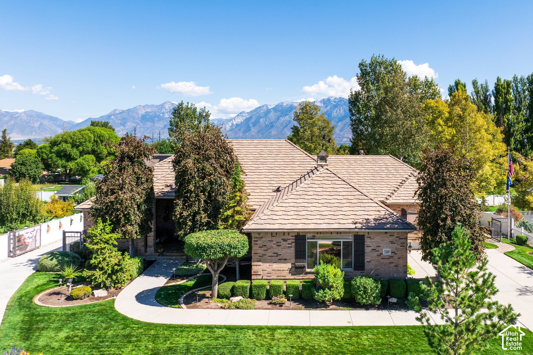 11469 TARA WOODS LN