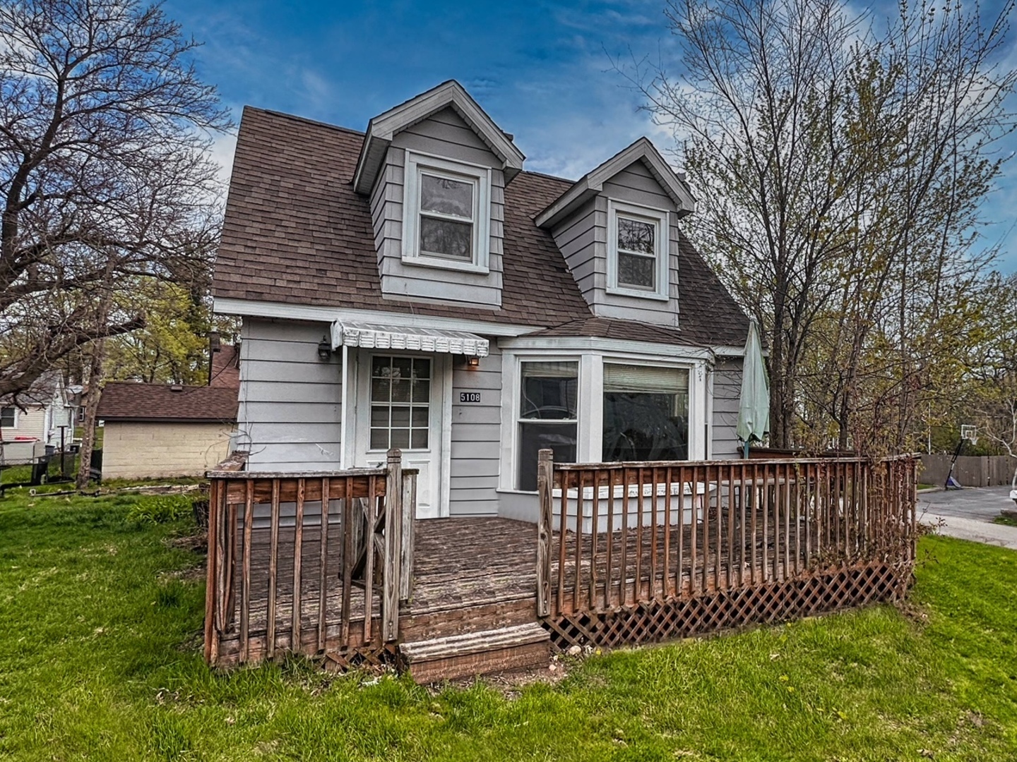 5108 Fountain Lane